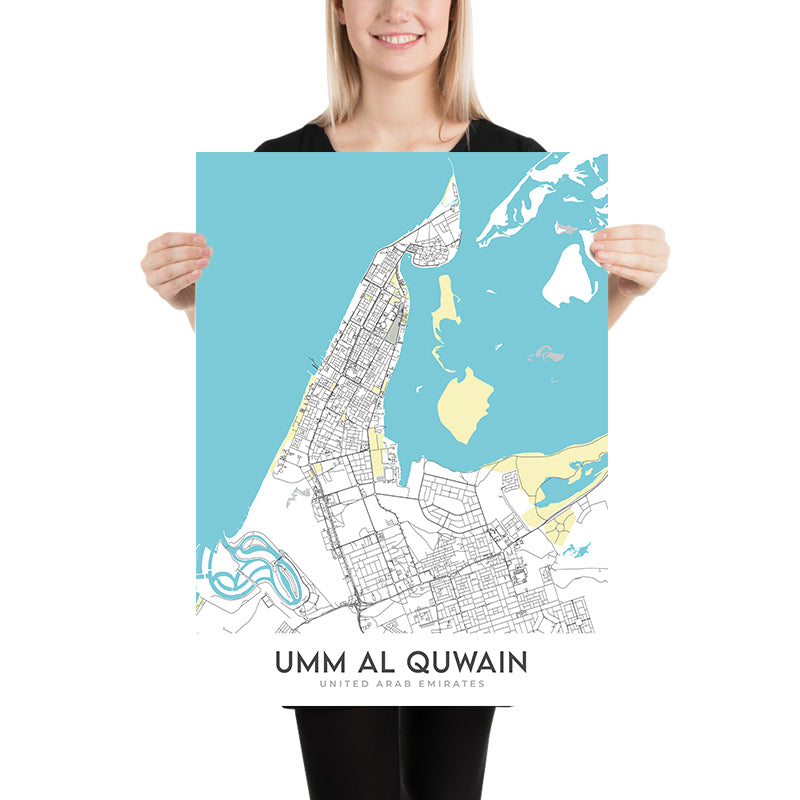 Mapa de la ciudad moderna de Umm Al Quwain, EAU: Fuerte, Museo, Corniche, Carretera Sheikh Mohammed Bin Zayed, Carretera de los Emiratos 