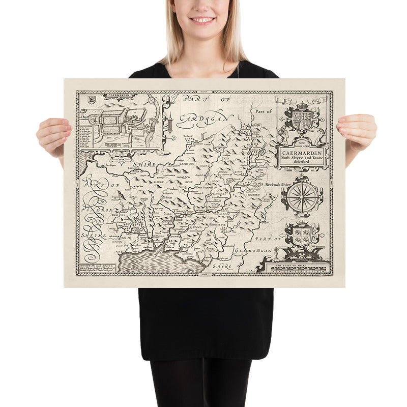 Old monochrome Carte of Carmarthenshire Wales, 1611 par John Speed ​​- Carmarthen, Llanelli, Llandovery, Ammanford