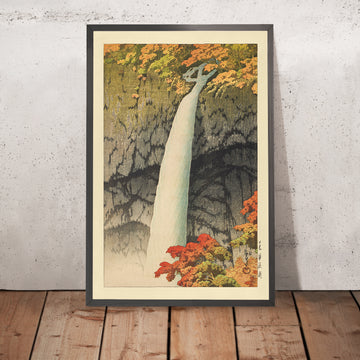 Une image encadrée de la cascade de Kegon, Nikkō, par Hasui Kawase, 1935