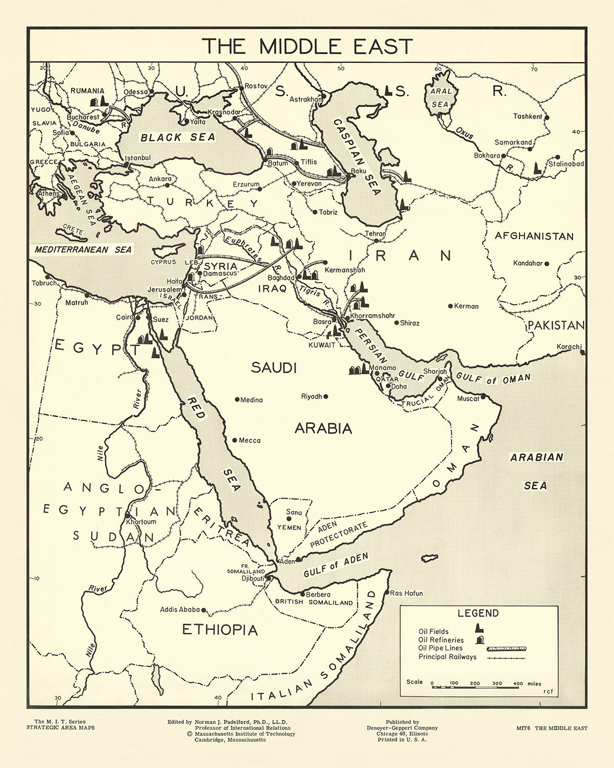 Antigua Mapa de la Industria Petrolera del Medio Oriente por Padelford, 1950: Campos Petroleros, Oleoductos, Ferrocarriles, Arabia Saudita, Irán, EAU 