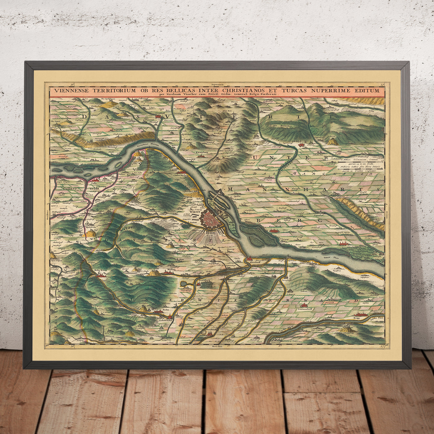 Antiguo mapa del territorio alrededor de Viena: Visscher, 1690: Tulln, Schwechat, Klosterneuburg, Baden bei Vien, Lainzer Tiergarten