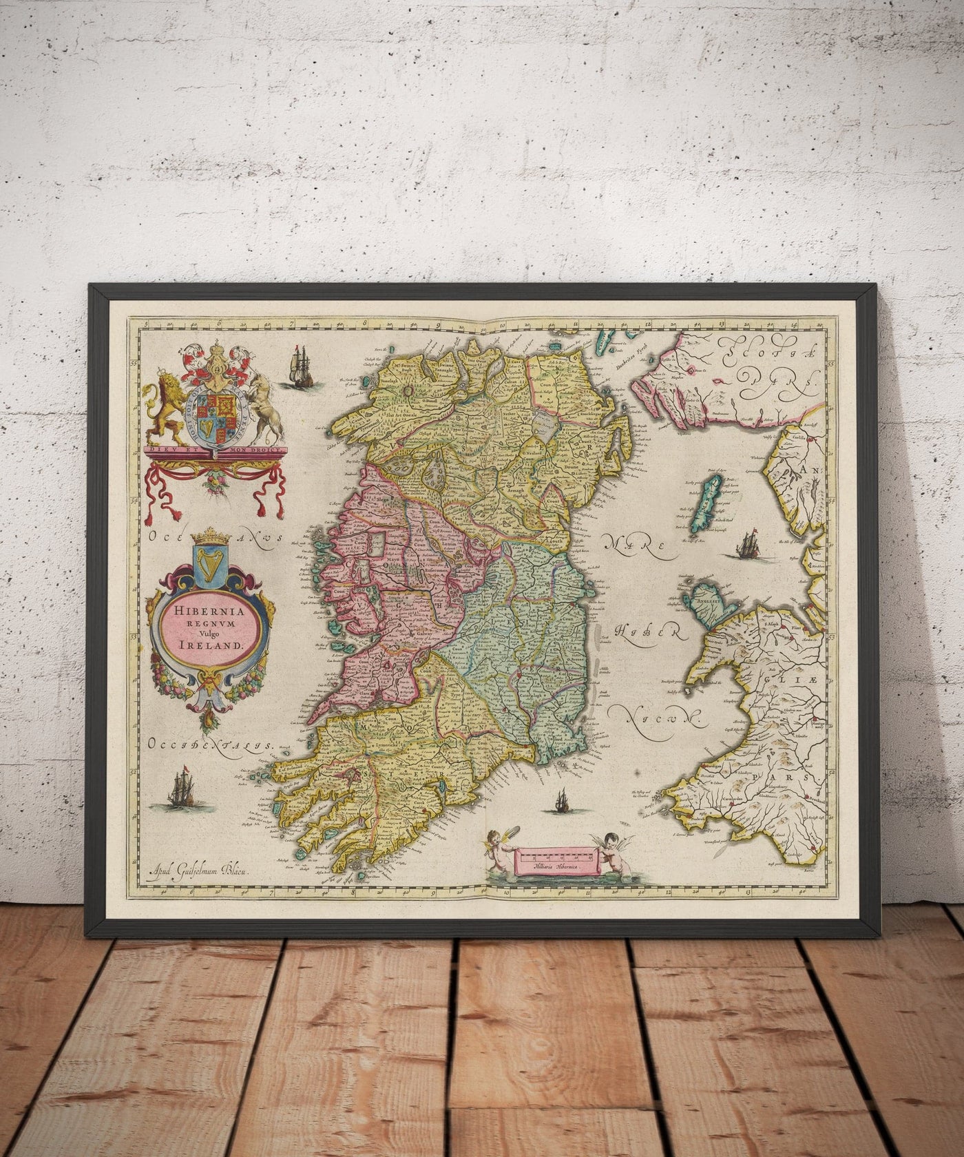 Mapa antiguo de Irlanda, Hibernia en 1654 por Joan Blaeu del Teatro Orbis Terrarum Sive Atlas Novus - Islas Británicas